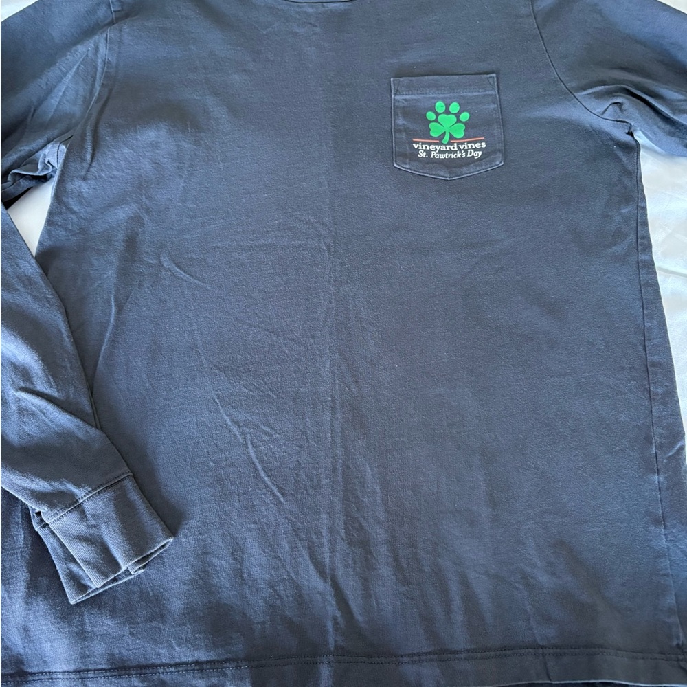 Vineyard vines st. Patrick’s day shirt med 12-14